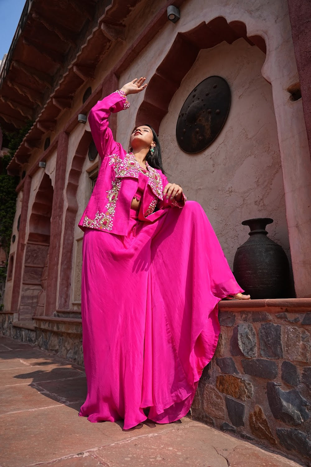 Gulaabo Cape Set