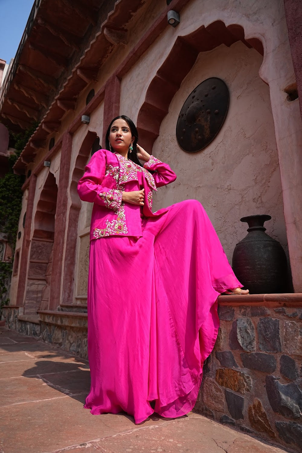 Gulaabo Cape Set - View 2
