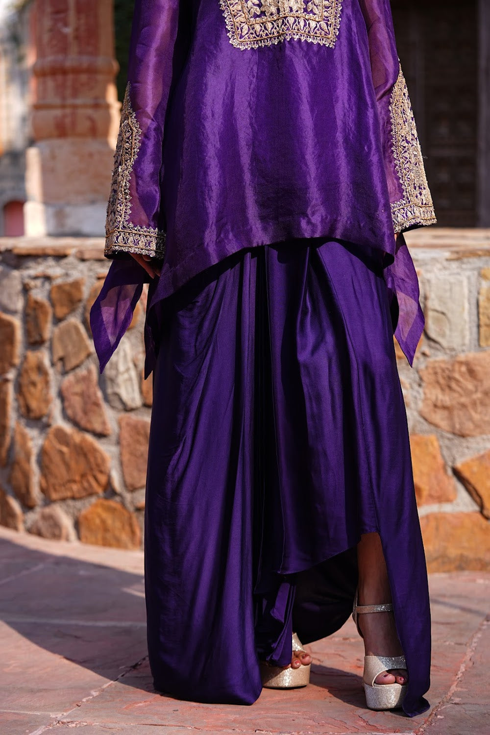 Riyasat Cowl Set by Bhawika Sachdeva - view 7