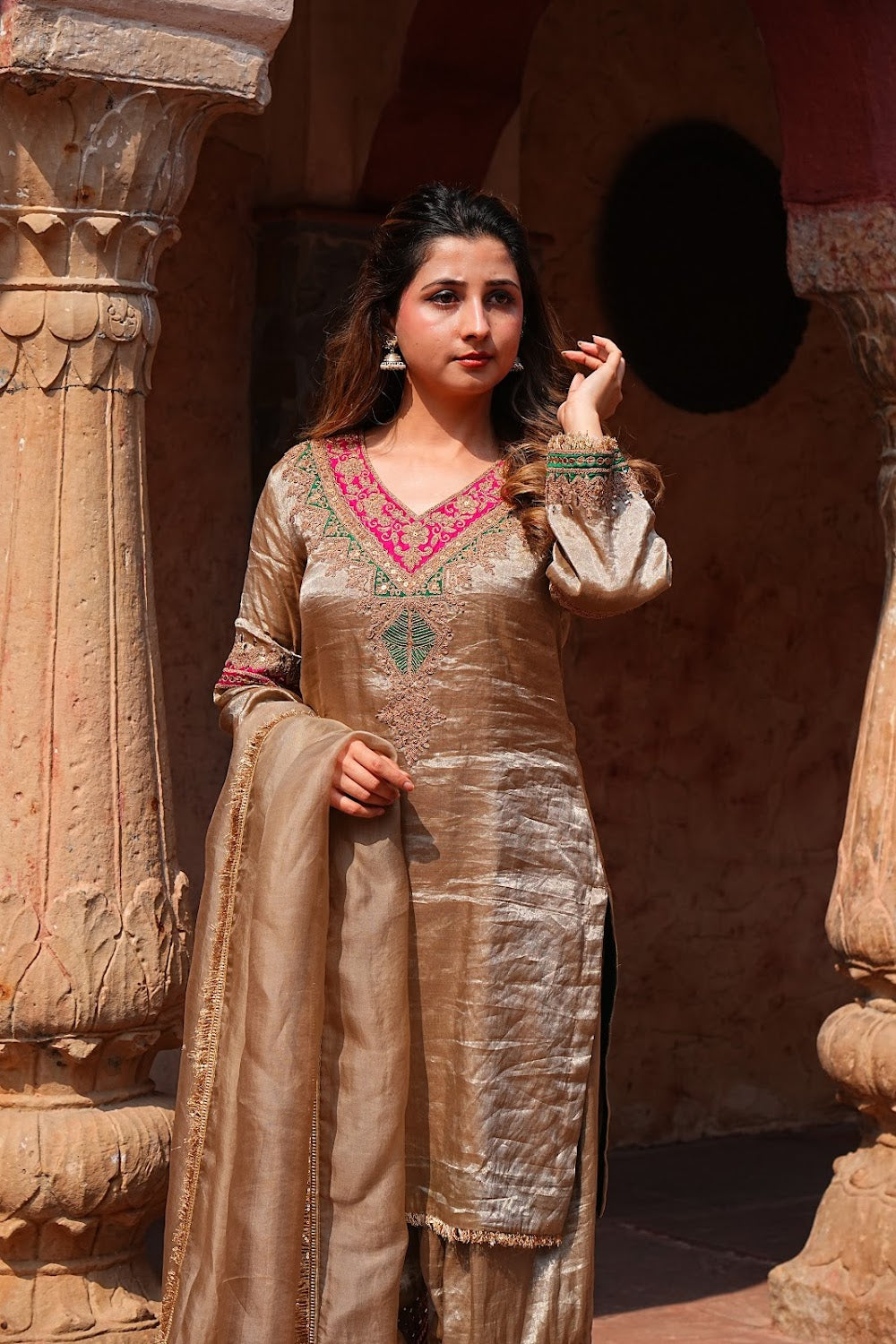 Zarinama Kurta Salwaar - View 2