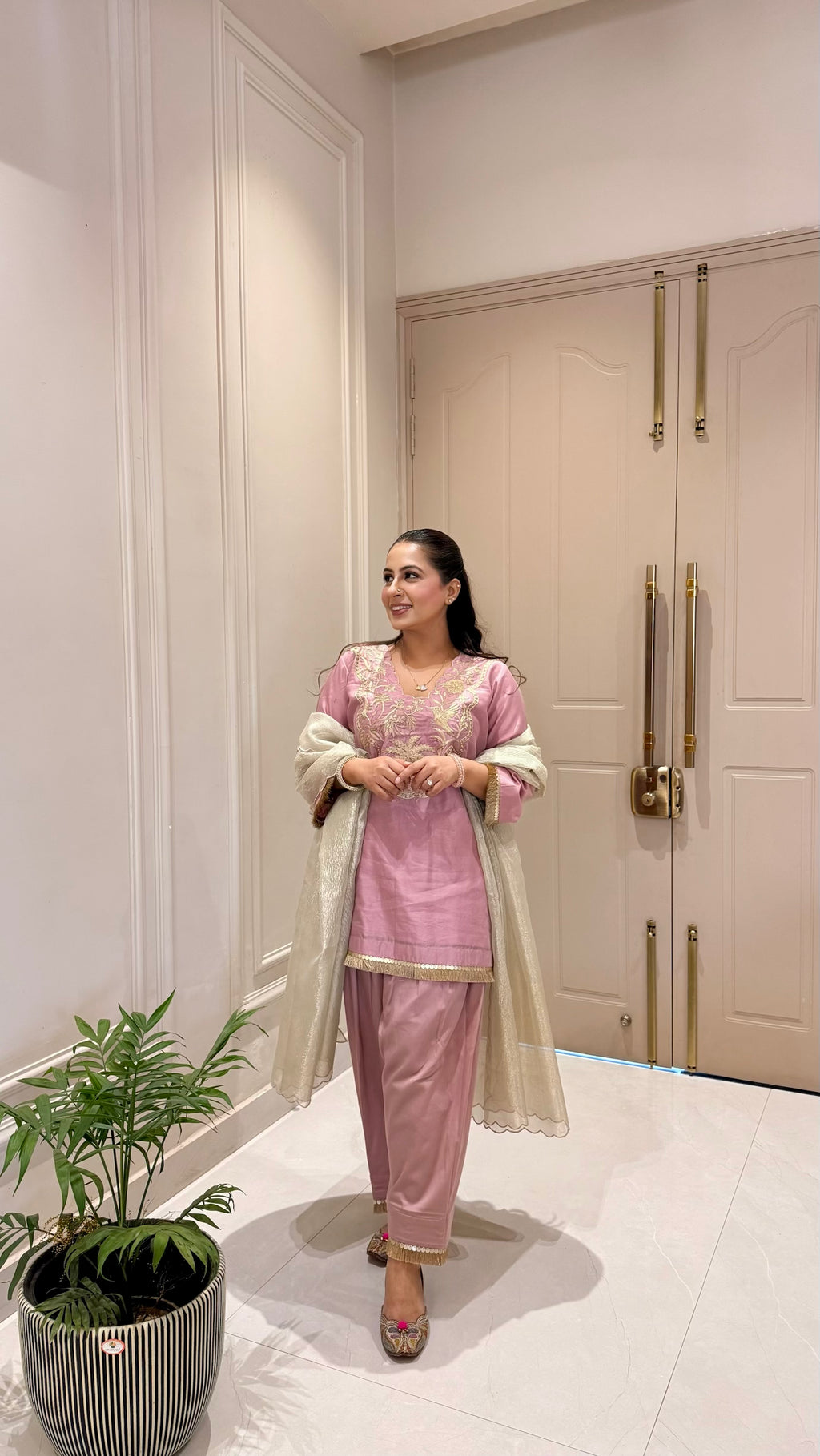 Gulnaar Dori Embroidered Set