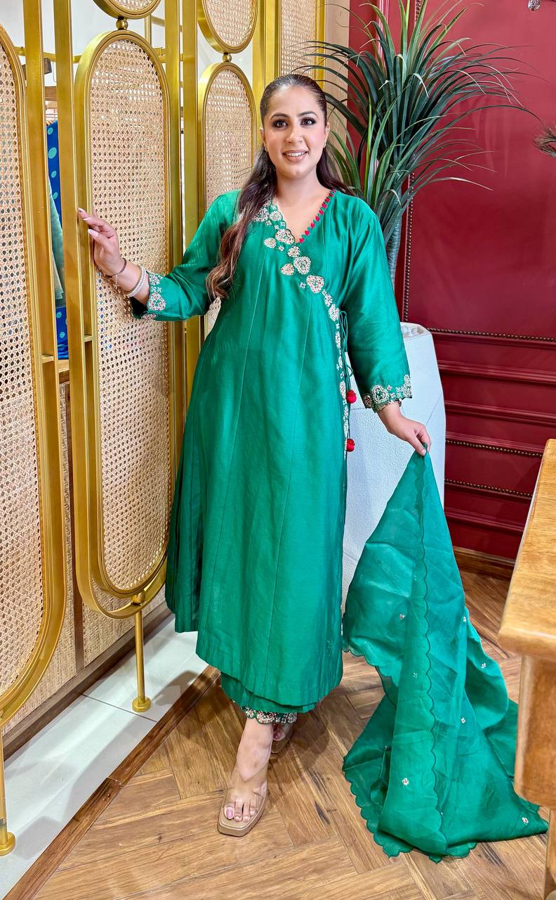Mehreen Angrakha Kurta Set